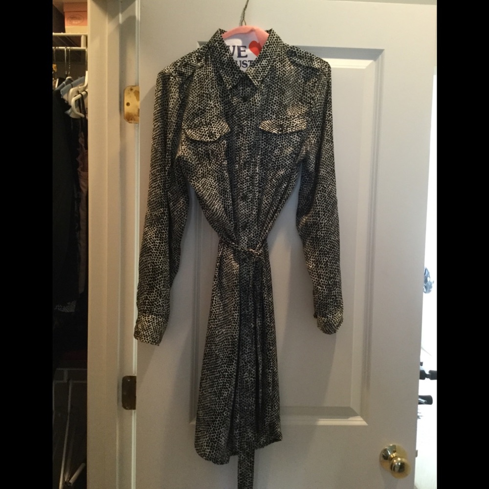Jones New York, animal print shirt dress. Size 8.
